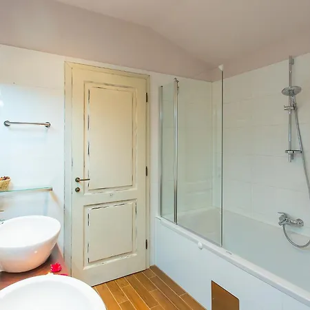Beautiful Splendida With Pool In Porec Villa Montizana
