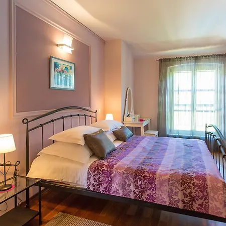 Beautiful Splendida With Pool In Porec Villa