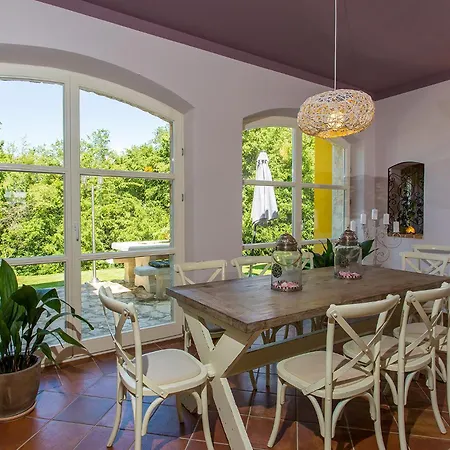 Beautiful Splendida With Pool In Porec Villa