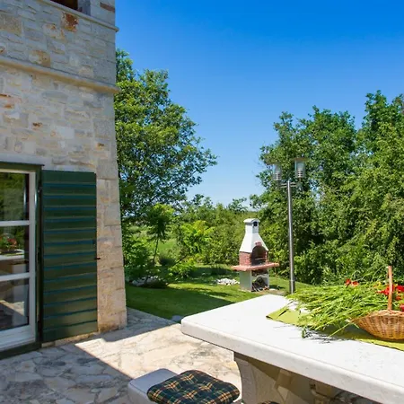 Villa Beautiful Splendida With Pool In Porec Montizana