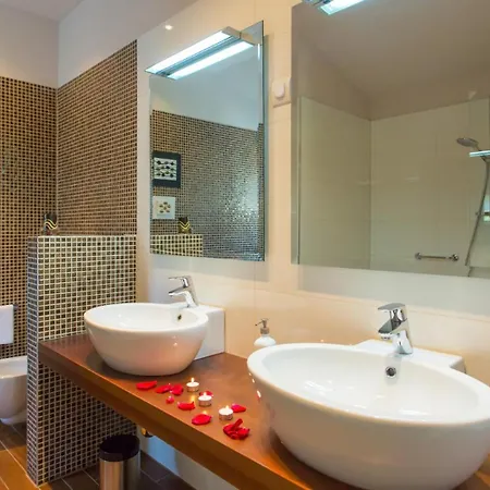 Beautiful Splendida With Pool In Porec Villa Montizana